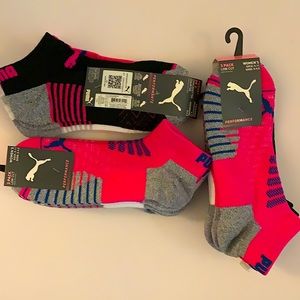 Bundle of 3-pack low cut women’s Puma socks.
